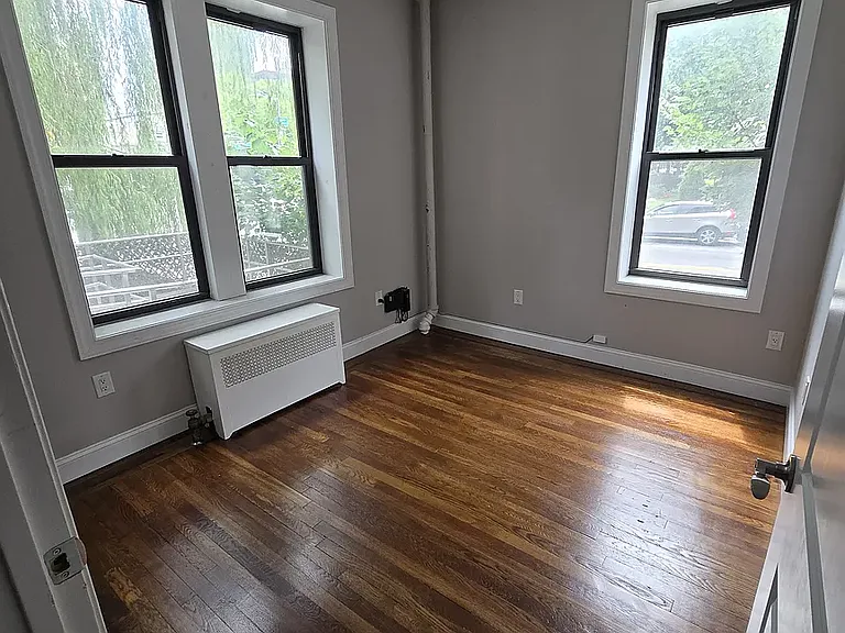 250 Ocean Pkwy #1N — Photo 7