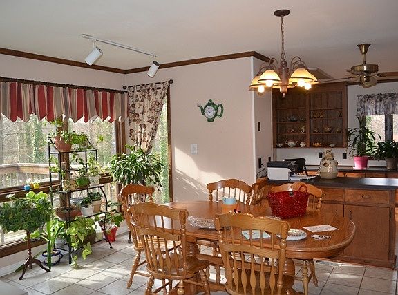 4th image of 4429 Beechaven Dr