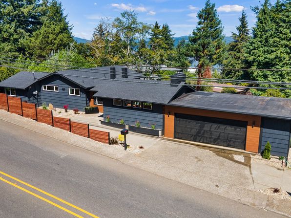 1824 Koos Bay Blvd, Coos Bay, OR 97420