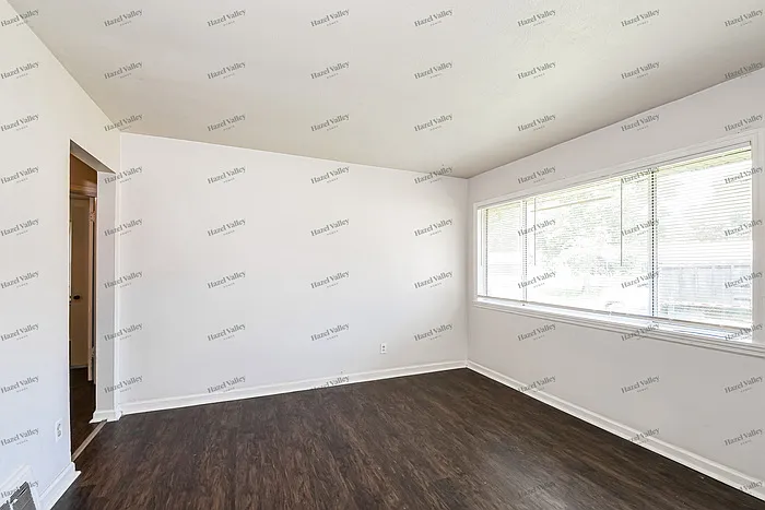 130 Saint Daniel Ln — Photo 5