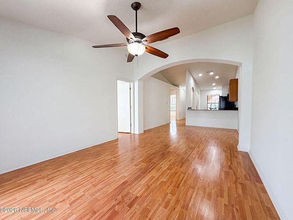 3rd image of 215 BEECH BROOK Street
