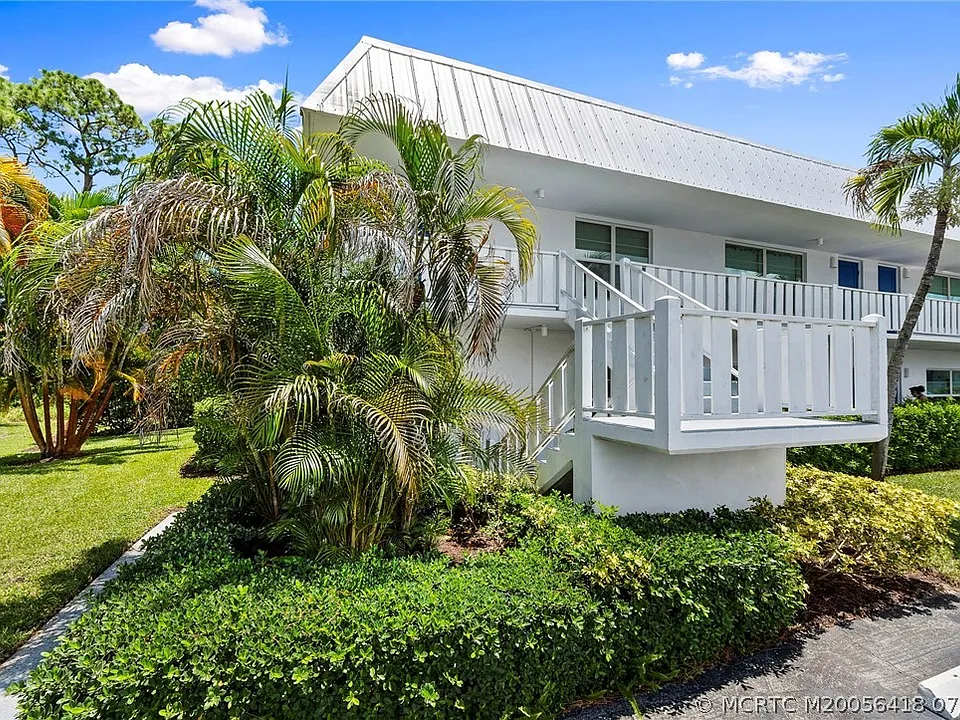 2929 SE Ocean Blvd #F10