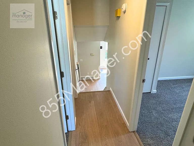 1040 Lalond Ave — Photo 12