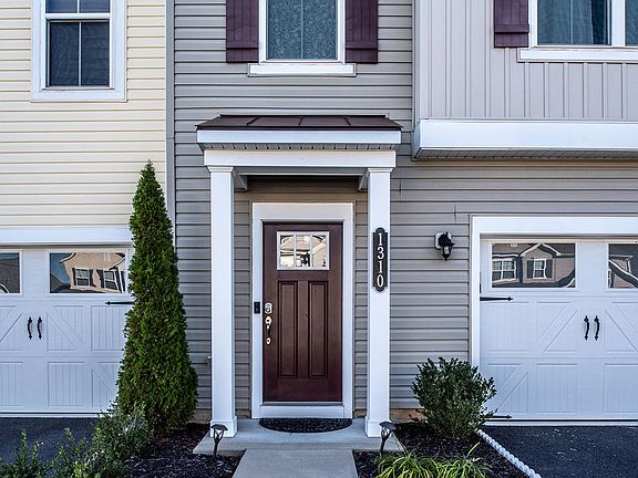 2nd image of 1310 Hudgins Farm Cir #1