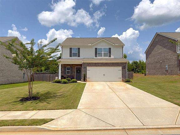 2nd image of 200 Oliver Dr