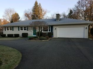 23 Pine St, South Hadley, MA 01075