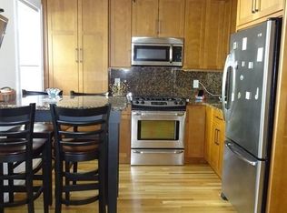 23 Norcross St, Lowell, MA 01851