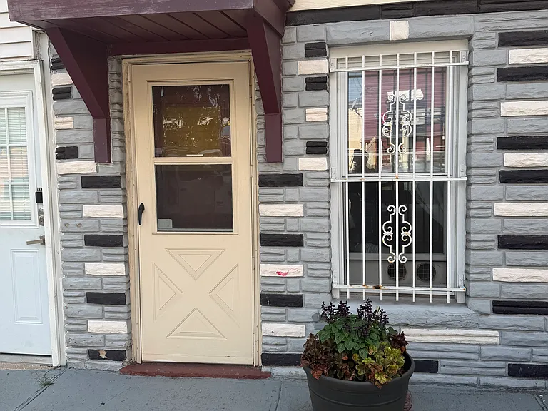 638 N 5th St #2 — Photo 10