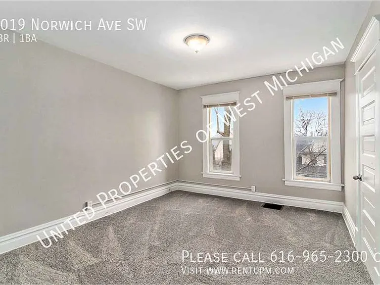 1019 Norwich Ave SW — Photo 5