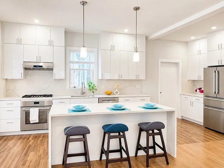 4 Baldwin St #4 — Photo 5