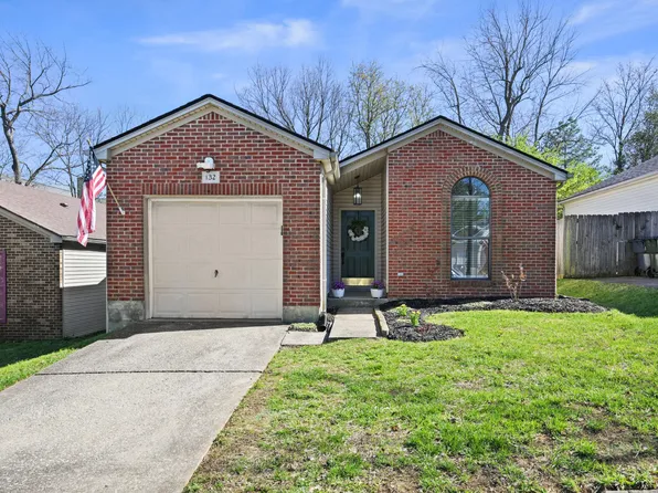 132 Ellemoor Ln, Lexington, KY 40515