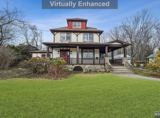 395 Wyckoff Ave, Ramsey, NJ 07446