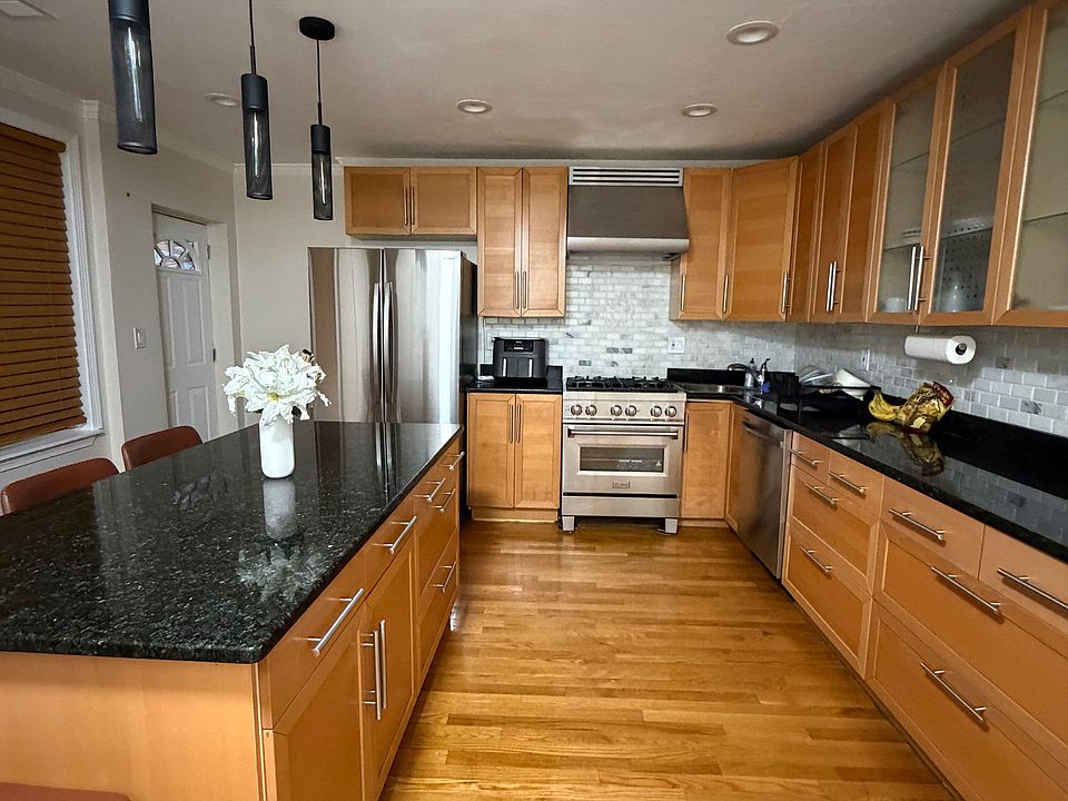 1st image of 408 Seaver St #2