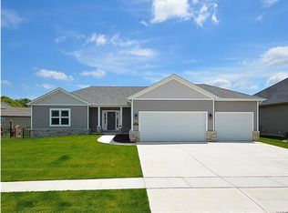 1304 Hollander Ct, O'Fallon, IL 62269