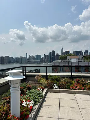 Rented by Modern Spaces | media 23