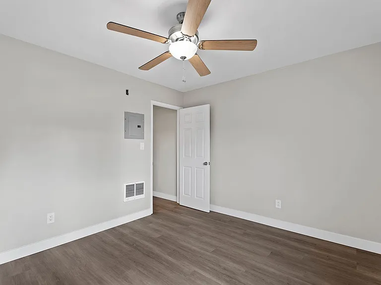 Point Loma Bay Apartments | Coastal Living Near the Beach — Photo 108
