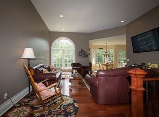 289 South Rd, Averill Park, NY 12018