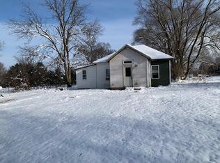 312 N East St, Trufant, MI 49347
