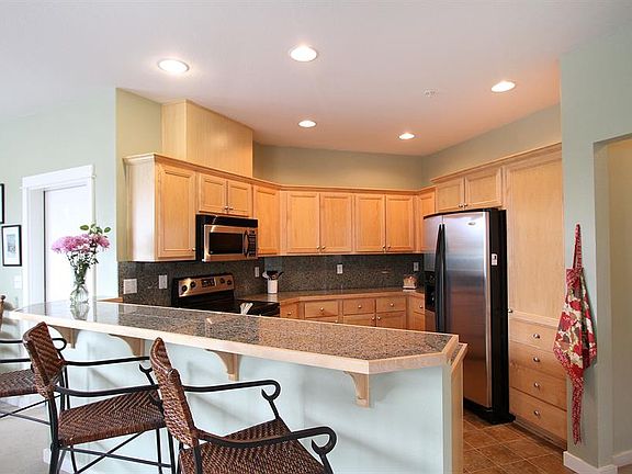 5th image of 22645 NE Alder Crest Dr Unit 101