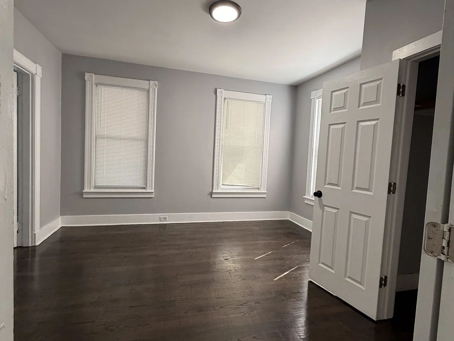 3 bed, $2,200 — Photo 2