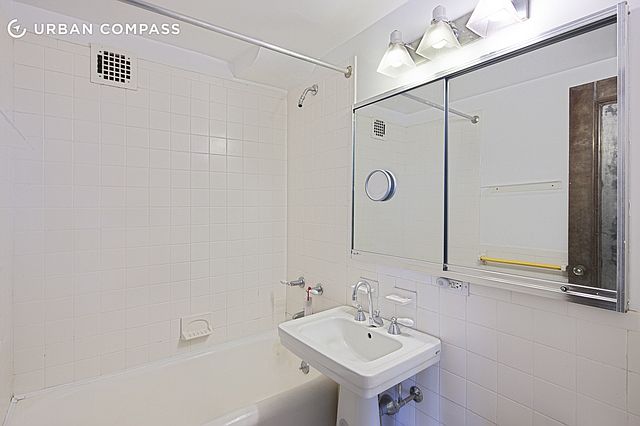 1st image of 45 Tudor City Pl APT 1921