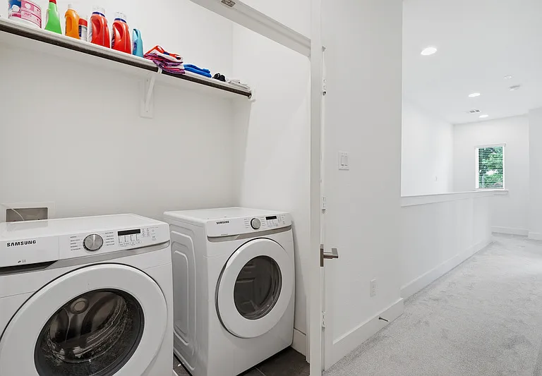 2817 Stanley Ave #1 — Photo 23