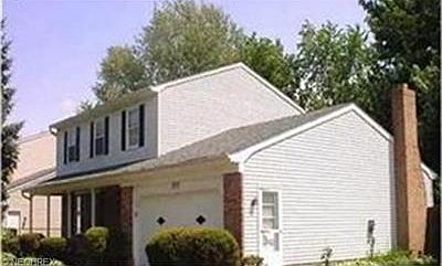 1st image of 215 College Park Dr
