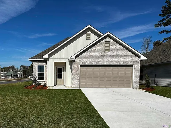 9703 Magical Ln, Denham Springs, LA