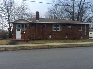 116 McFall St, Benton, IL 62812