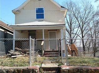 907 Ewing Ave, Kansas City, MO 64125