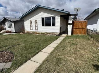 404 S Acacia Dr SE, Airdrie, AB T4B 1G1
