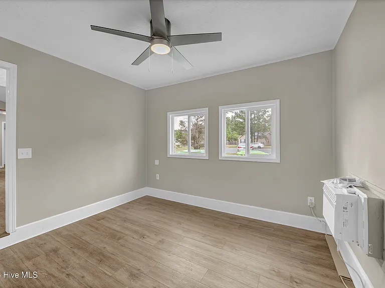 10035 Burning Bush Ridge Ct — Photo 11
