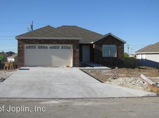 1218 Montana Pl, Joplin, MO 64804