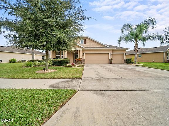 3rd image of 221 River Vale Ln