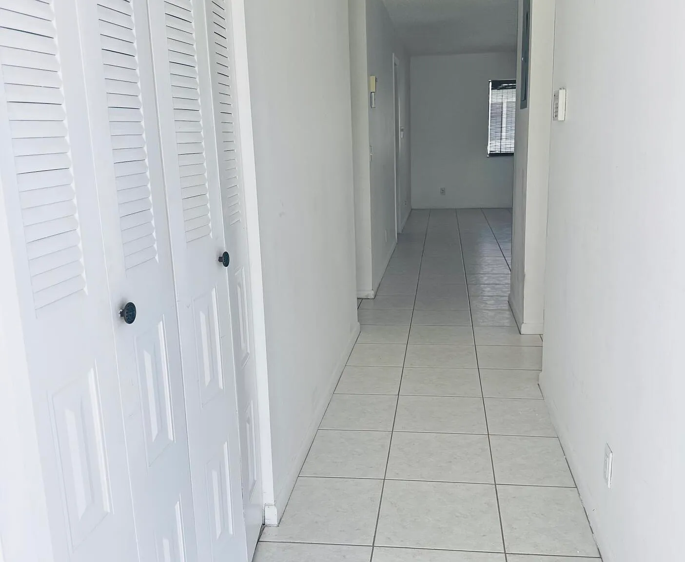 2 bed, 2.0 bath, 1073 sqft, $1,850 — Photo 2