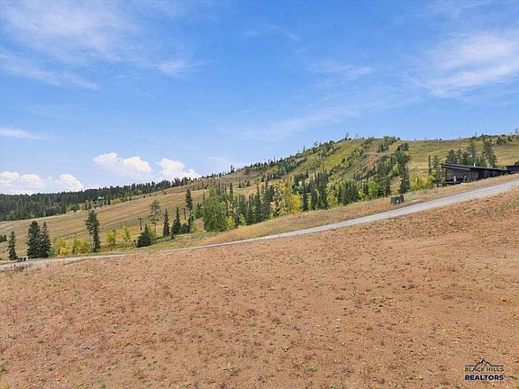 5th image of 10 Deer Mountain Rd