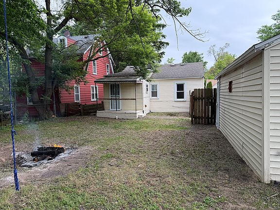 3rd image of 15136 Bramell St