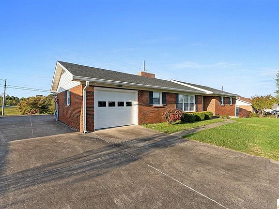 5th image of 109 Cranbrook Dr
