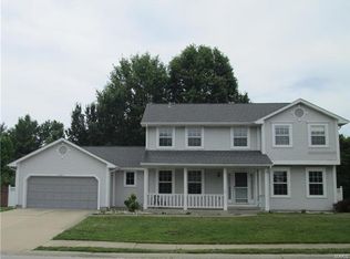 1001 Edgewood Dr, O'Fallon, IL 62269