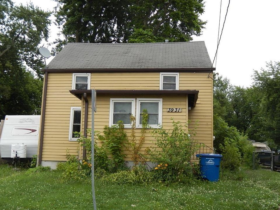 2nd image of 3931 15th St