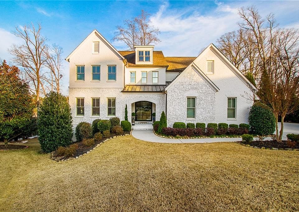 1st image of 395 Pelton Ct