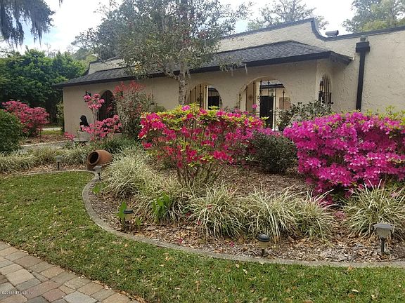 3rd image of 13923 Mandarin Oaks Ln