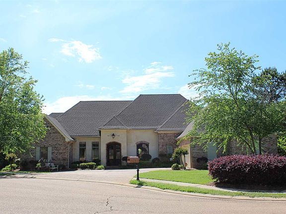 2nd image of 133 Woodbury Park Pl