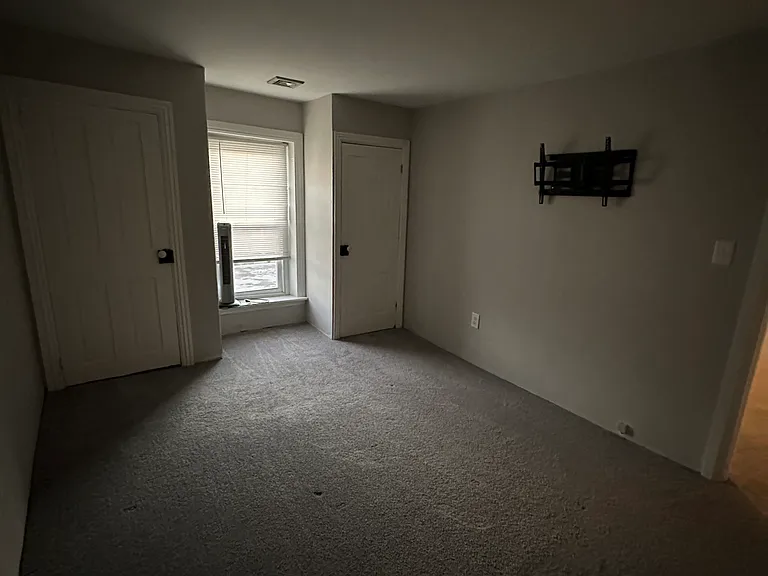 179 N Main St #1 — Photo 8