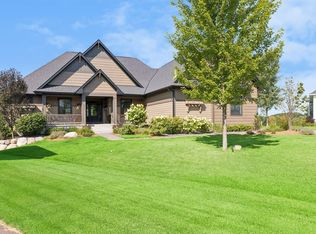 607 Heritage Pl, Stillwater, MN 55082
