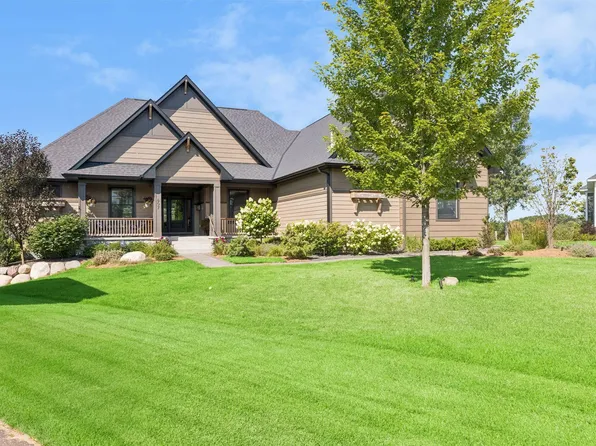 607 Heritage Pl, Stillwater, MN 55082
