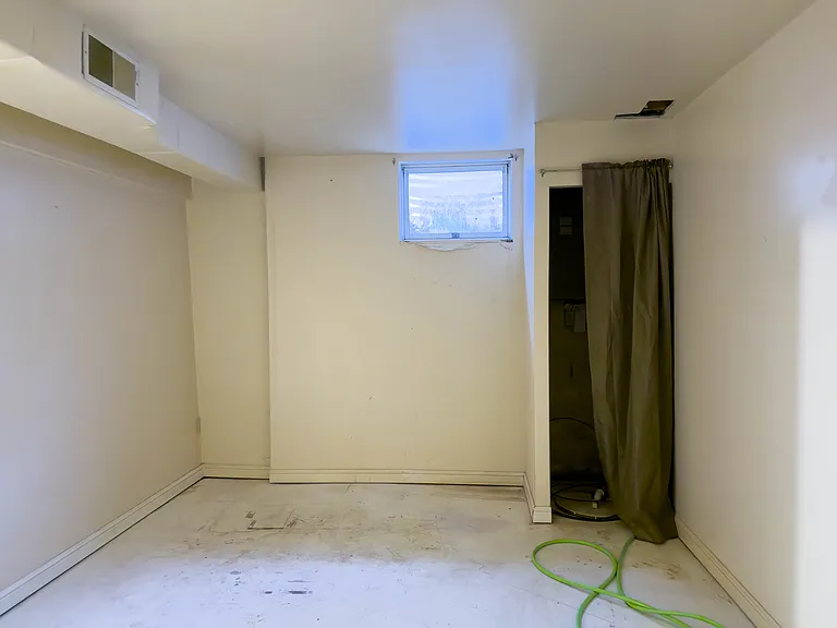 80 Diller Ave #4 — Photo 17
