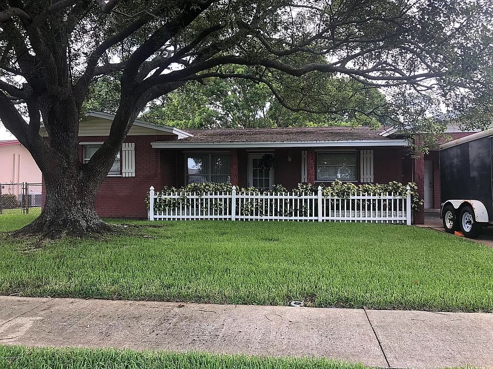 1st image of 506 Clarke Ave
