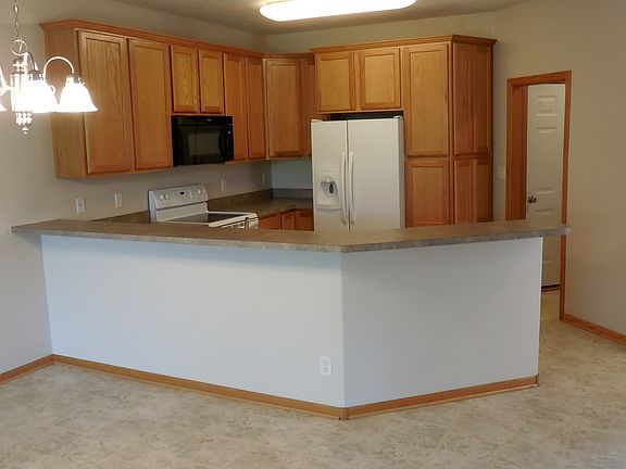 3rd image of 8408 S Tularosa Ct
