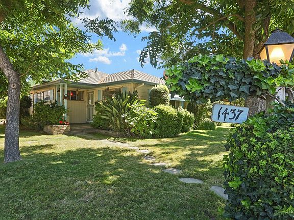 3rd image of 1437 Holly Dr